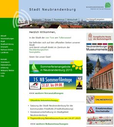Beispiel Neubrandenburg: Bekanntmachungen und anstehende Tagesordnungen sind schon auf der Startseite  lesbar.